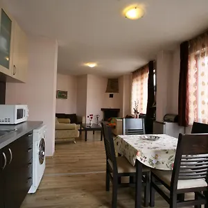  Apartment Simeon